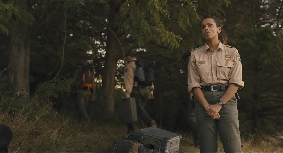 葡萄牙恐怖悬疑片《深郁黑暗》：森林深处恶魔作怪，一旦进入便会鬼打墙