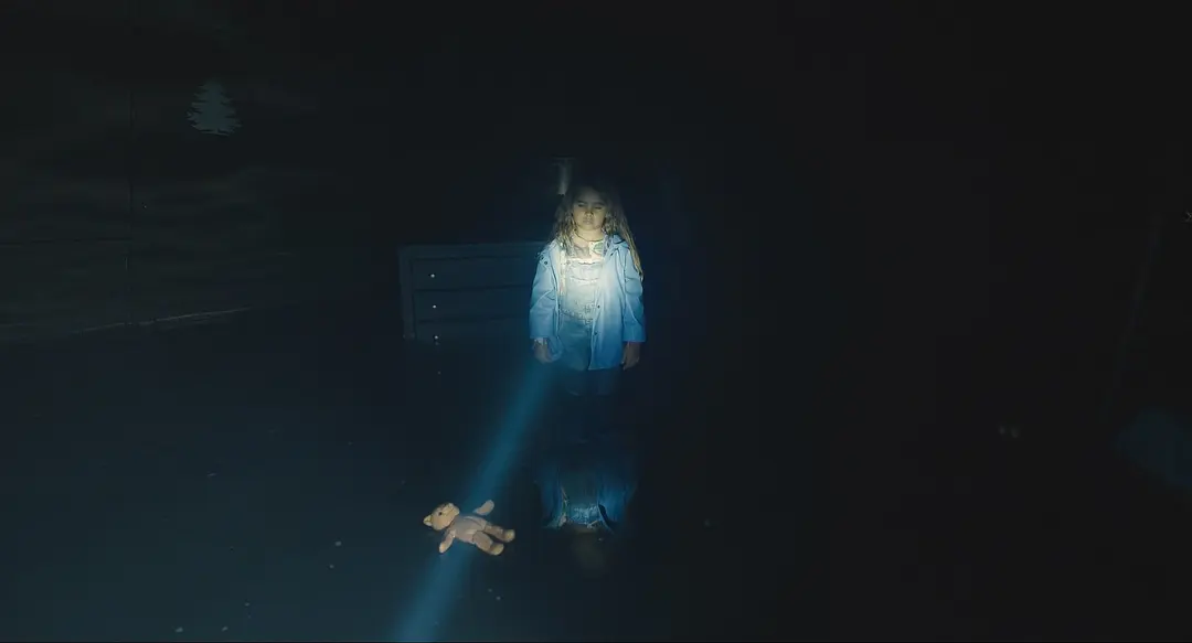 葡萄牙恐怖悬疑片《深郁黑暗》：森林深处恶魔作怪，一旦进入便会鬼打墙