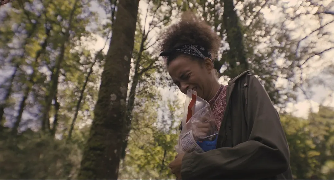 葡萄牙恐怖懸疑片《深鬱黑暗》:森林深處惡魔作怪,一旦進入便會鬼打牆