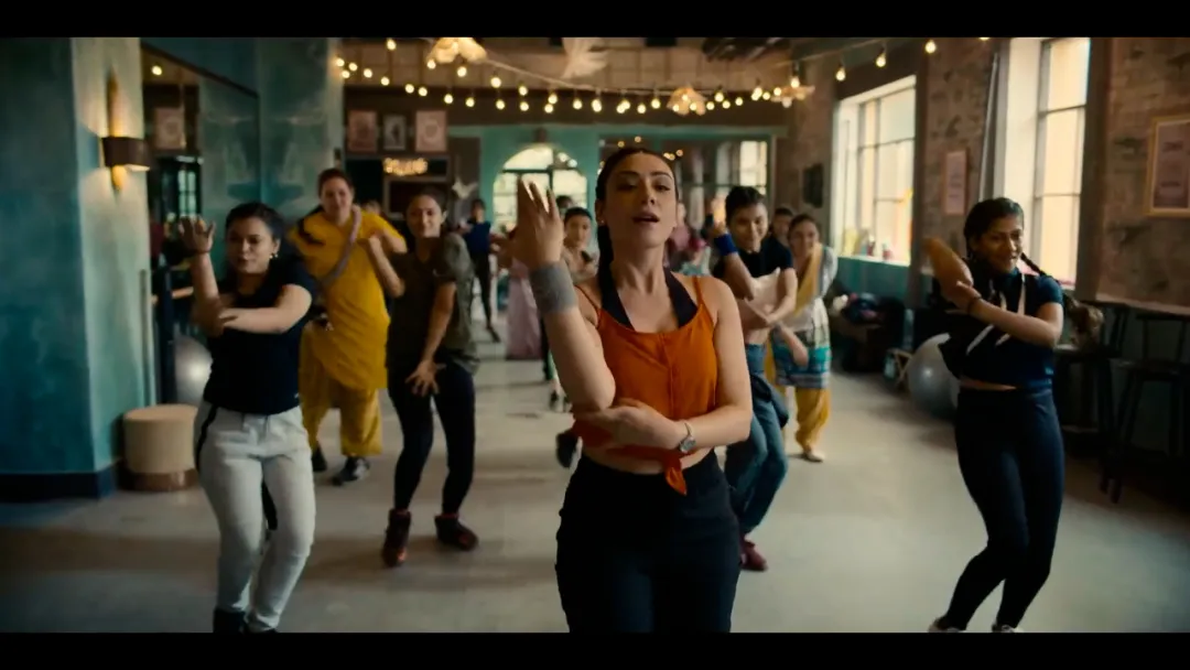 Netflix出品的印度幽默喜劇《暗黑之瞳》，全程壓迫感爆棚，題材辛辣敢拍！