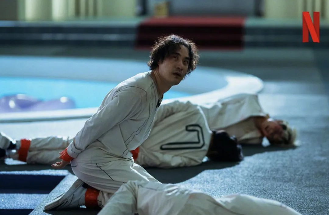 Netflix又出一部爽劇《第八個秀 / 金錢遊戲 / 爭奪遊戲/第8個秀》，終於可以看了