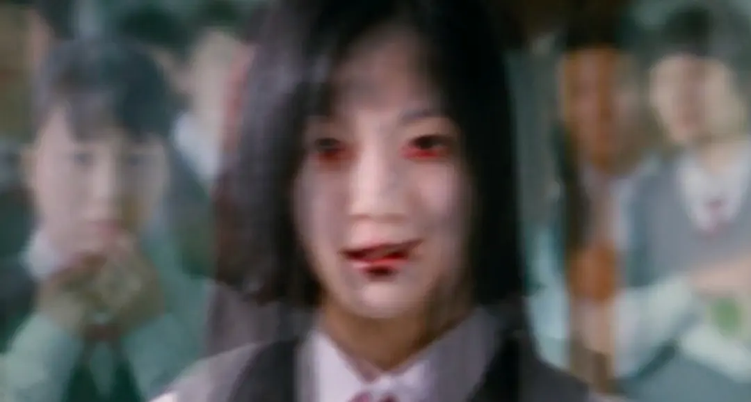 一部重口獵奇恐怖片《考死：血之期中考試/喪鐘》，血漿爆表了！