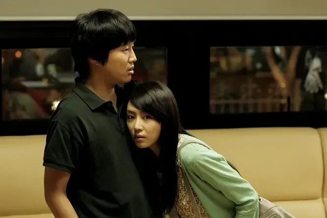 20萬人打出8.6高分，韓國電影神作《開心家族/開心鬼上身/開心遇鬼》，看哭所有人