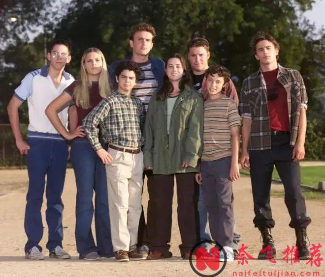 最讚的校園青春美劇《怪胎與書呆》,任何人都能在此劇中找到屬於自己的青春記憶！