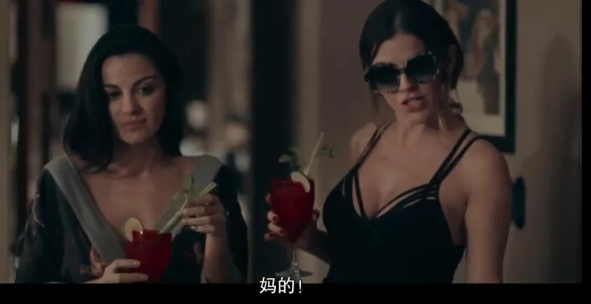 面對八塊腹肌，母女雙雙淪陷，Netflix限制級劇《黑暗的慾望/暗欲/黯欲橫流》真生猛！