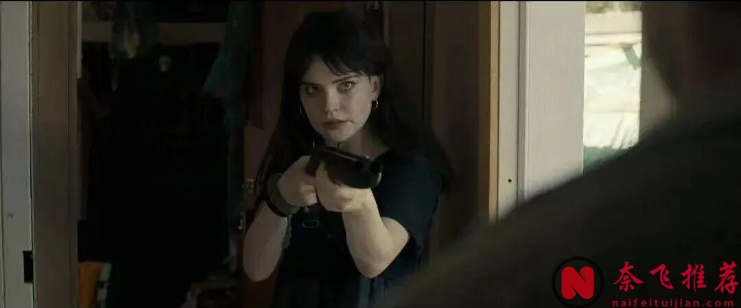 集合「青春+懸疑+叢林求生」與一體的驚悚懸疑美劇《黃蜂》，太上頭了！