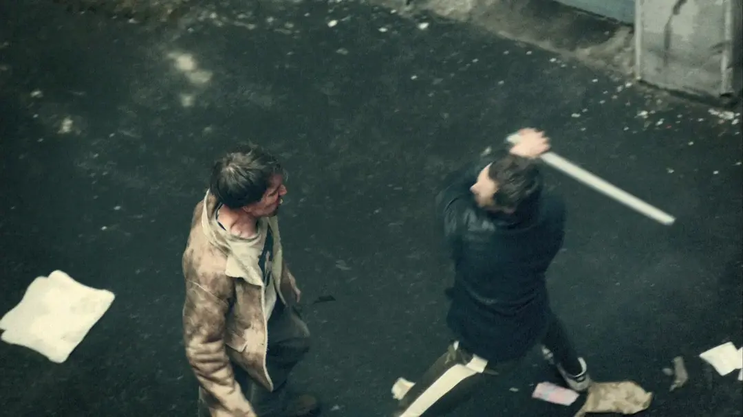 超冷门却又很好看的丧尸片《群魔乱舞/死亡围攻》，我赌你没看过