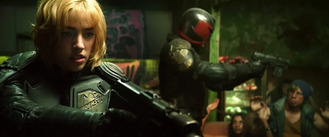 推薦5部小空間動作片,絕境中拼死反擊,打到見血!
