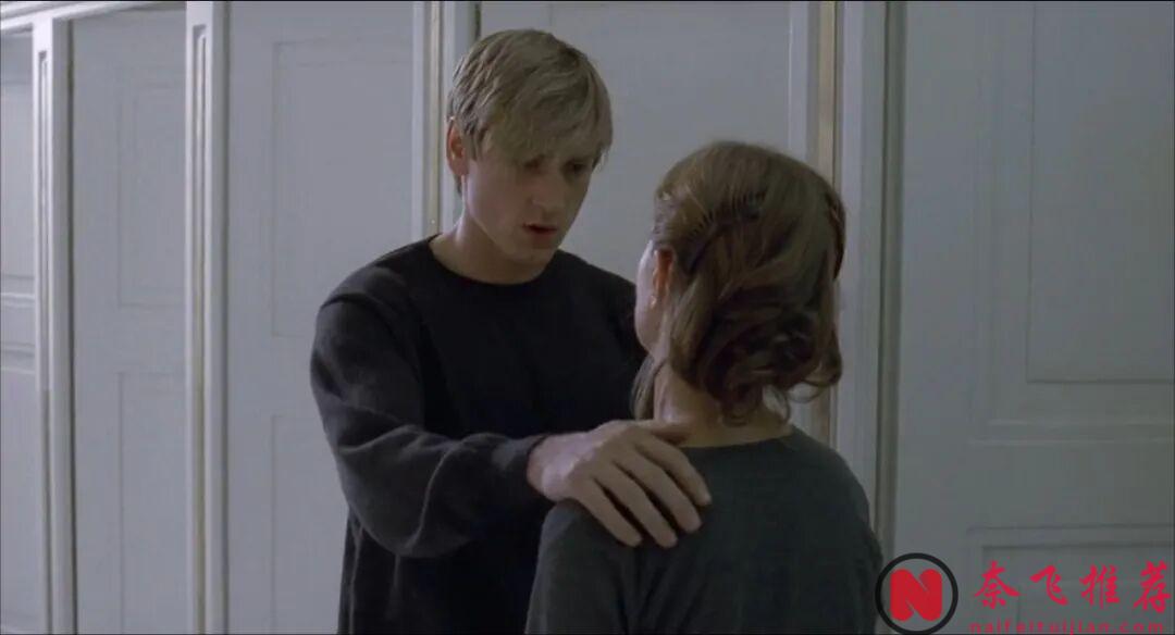 內容大膽又瘋狂，這部禁忌虐心的愛情電影《鋼琴教師》，真的太敢拍了