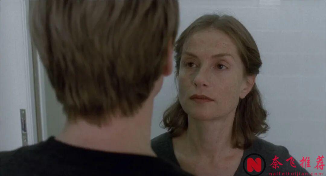 內容大膽又瘋狂，這部禁忌虐心的愛情電影《鋼琴教師》，真的太敢拍了