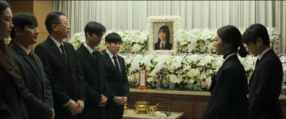 全程高能！由《破墓》團隊傾心打造的限制級驚悚新作《三天/心葬》！牧師大戰惡魔