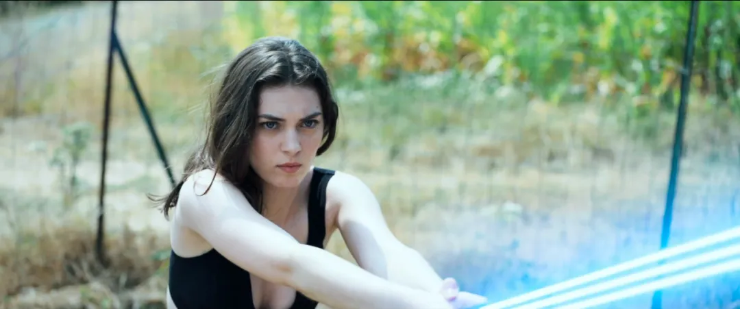 表面荒诞与滑稽的星际大战恶搞版《帝国》，隐藏着对现实世界的深刻洞察与批判！