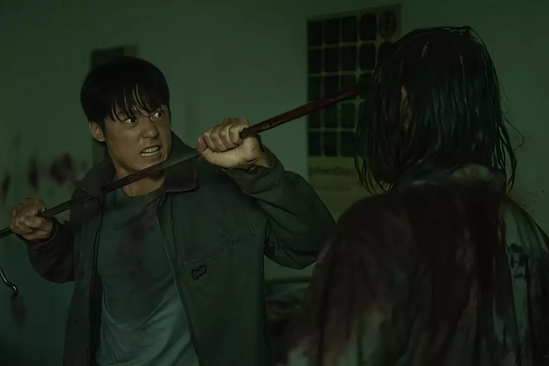 Netflix出品的泰國最新重口喪屍片《屍殺泰拳》，泰拳加喪屍有沒有搞頭？