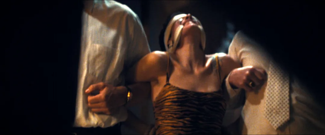 「X/恐怖X档案(台) 」恐怖续集《玛克辛/麦克西恩》恐怖升级，喜欢刺激电影的不要错过！