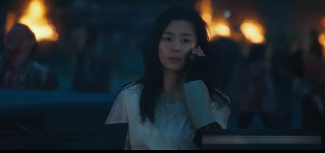 《群体》(港译《尸杀禁区》)影评:延尚昊的僵尸新作,好看但降智