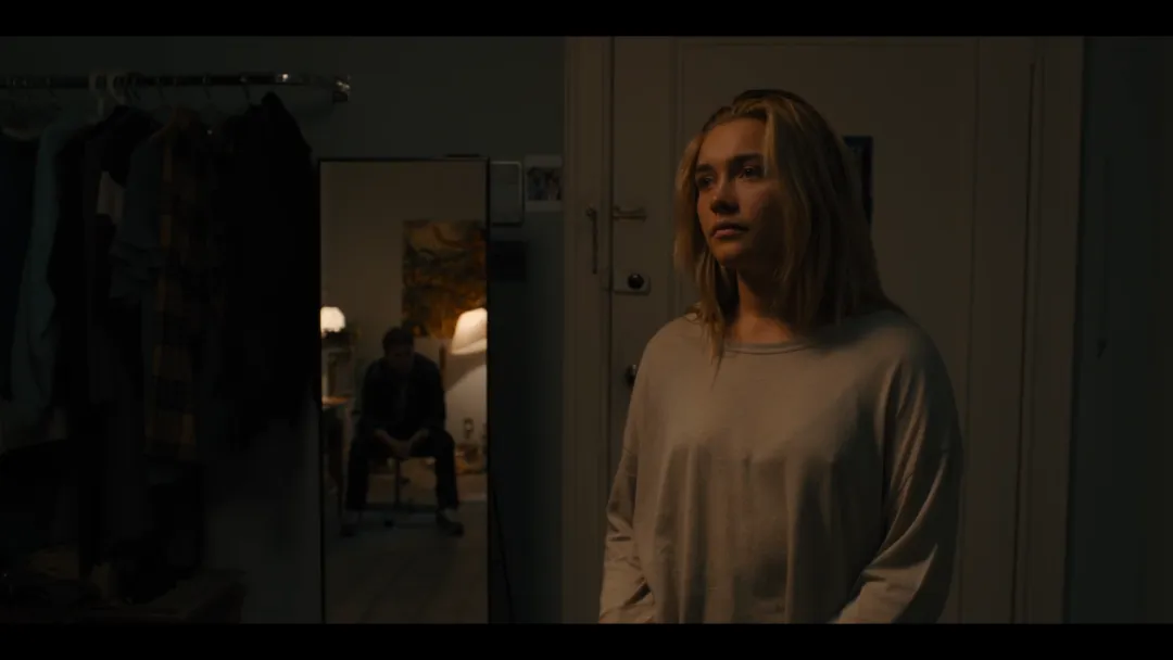 經典尺度邪典恐怖片《仲夏夜驚魂/仲夏魘》，看得人頭皮發麻！