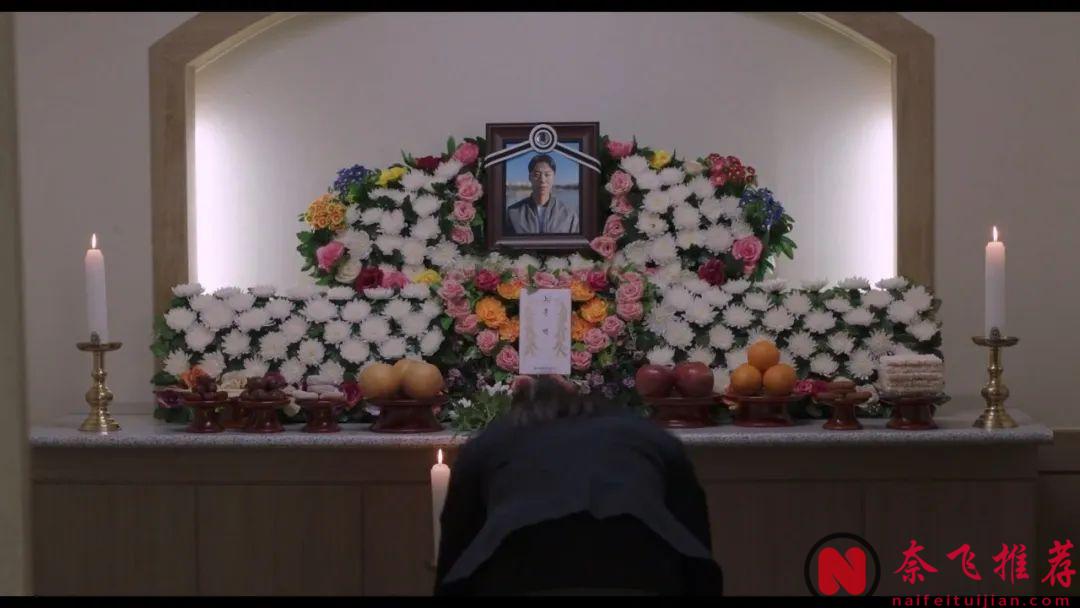 揭秘年轻人绝望背后的真实原因，年度最「无力」的电影《下一个素熙/阴影下的她》...