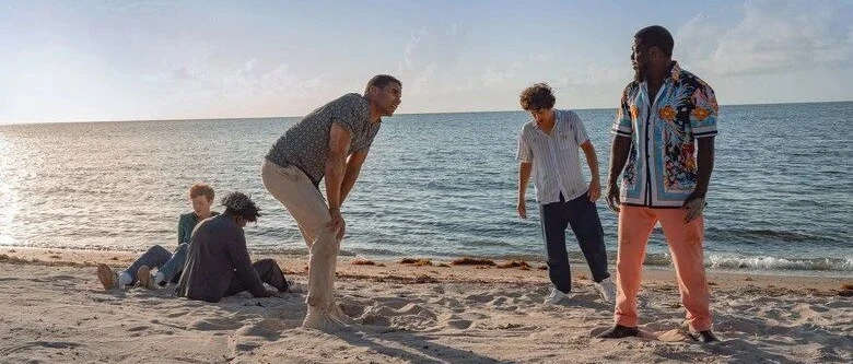 Netflix《大叔乱入72小时》霸榜67国：凯文·哈特这部R级喜剧值不值得点开