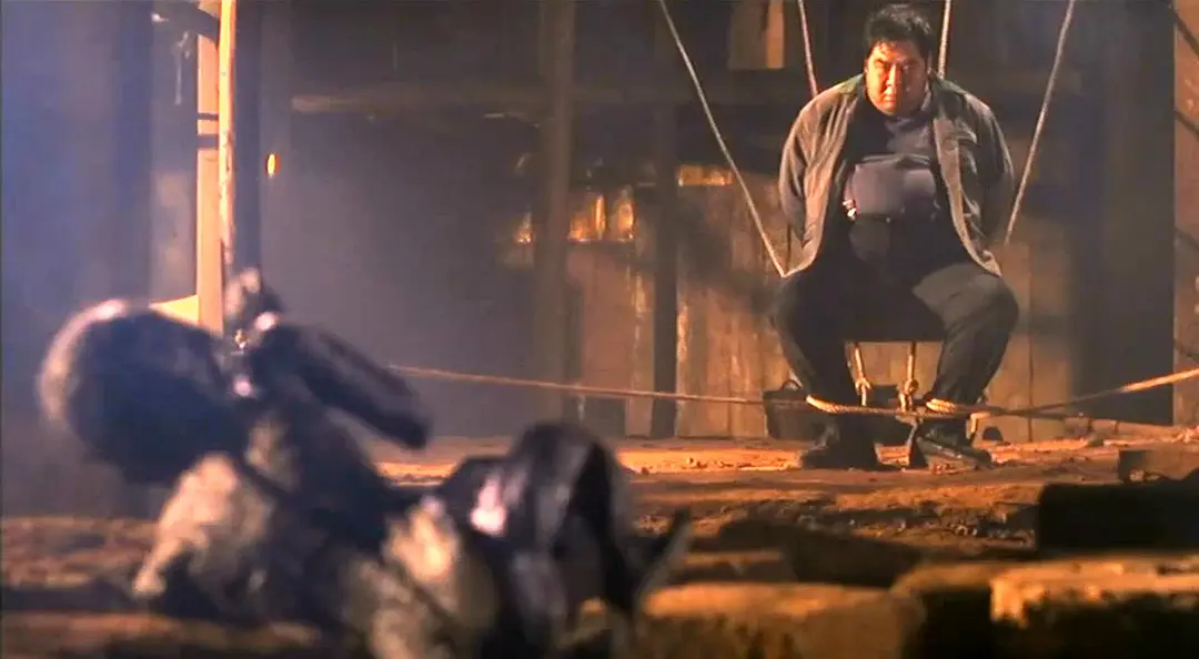 cult片鼻祖，又颠又欲的一部香港电影《乌鼠机密档案》，也是我的童年阴影