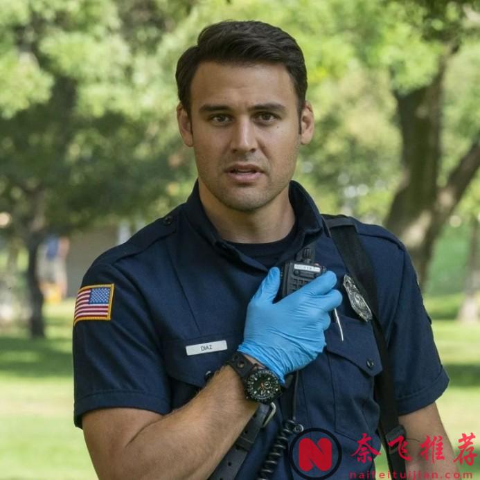 《紧急呼救》男主公开自己曾自杀未遂