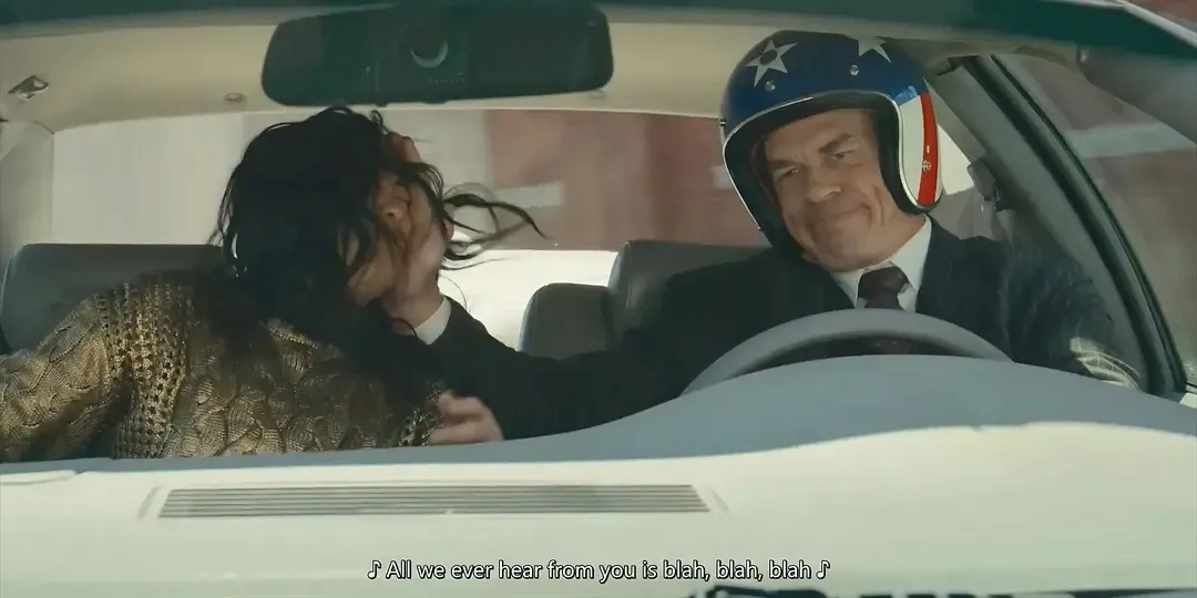 一部融合了喜剧和惊悚的影片《生死大乐透/致命大乐透/头奖》，从开头就让人肾上腺素飙升