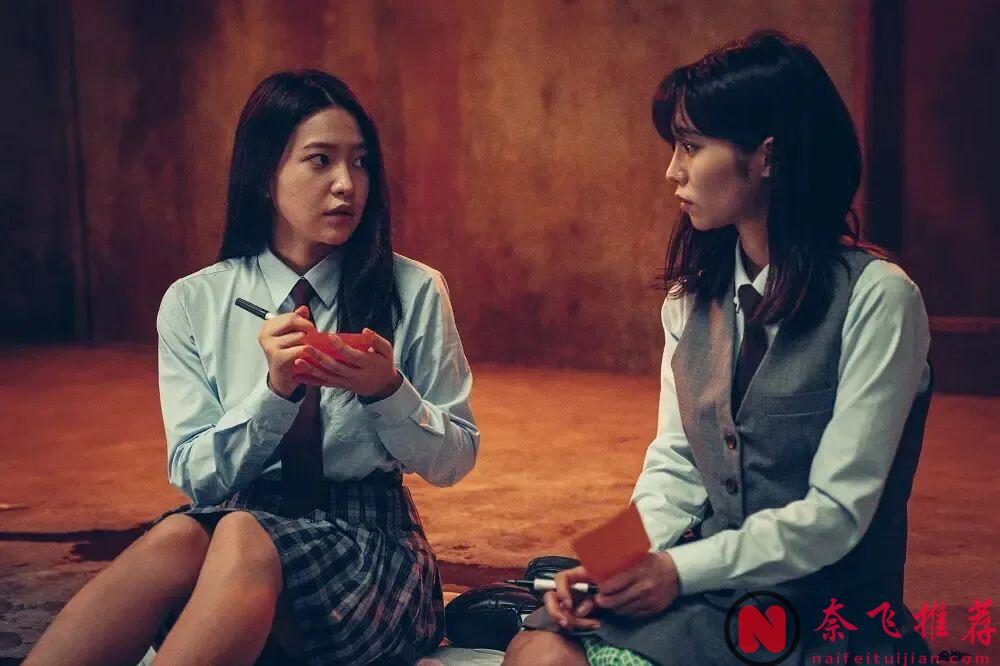 最新密室通灵题材R级电影《降灵：鬼神游戏》，顶级网红作死拍视频，让人汗毛直立