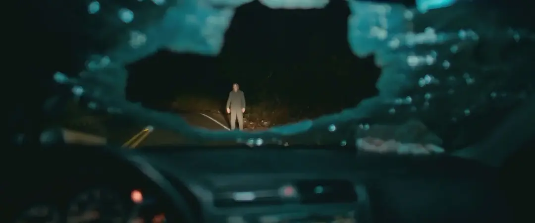 氛圍爆表！《無名女屍/驗屍官/無名屍詛咒》導演恐怖新作《鬼上車/乘嚇》來了