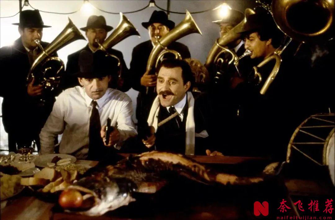 这部史诗级神作《地下/地下社会》虽然是一出无比深情的荒诞闹剧，但我愿称之为「天人之作」！