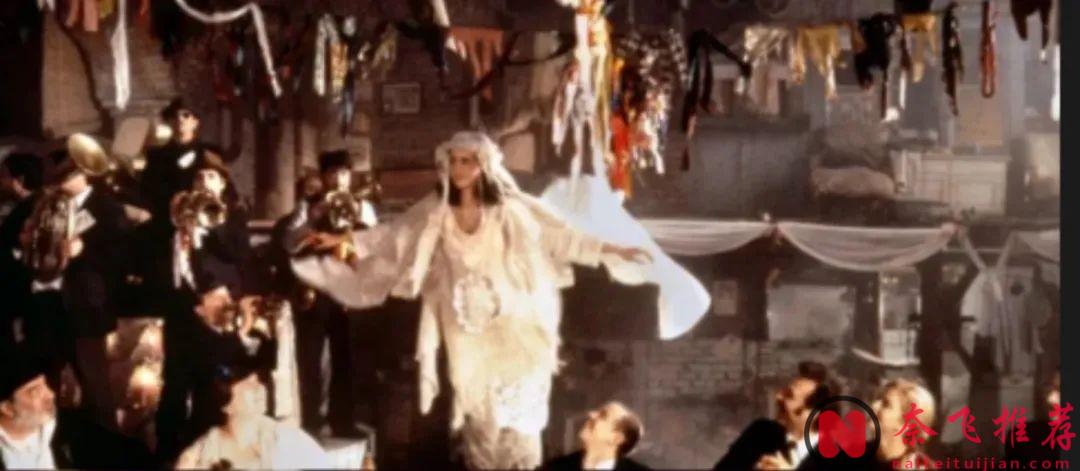 这部史诗级神作《地下/地下社会》虽然是一出无比深情的荒诞闹剧，但我愿称之为「天人之作」！