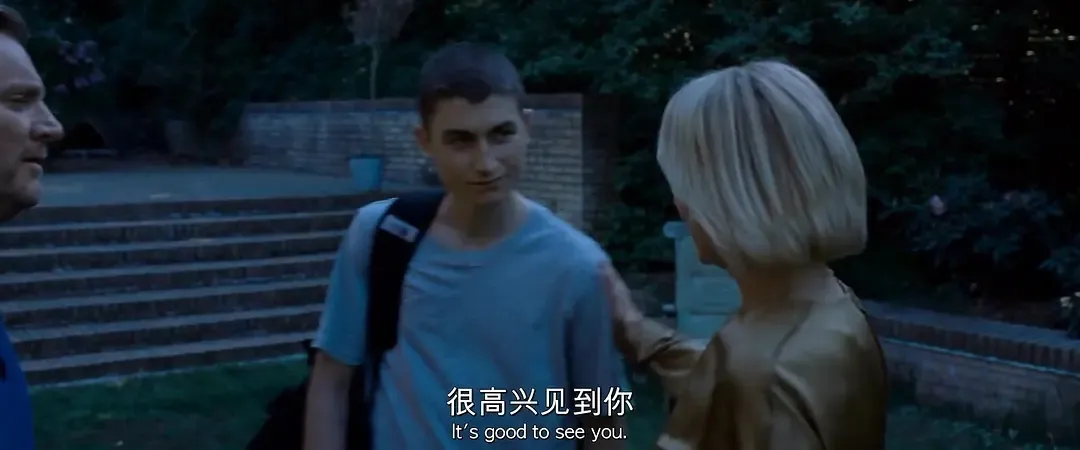 羞耻感爆棚的电影《红心女王/女王诱罪/烈火偷情》，中产阶级大妈和小鲜肉之间的那些事