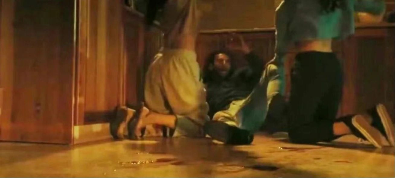 这部新上的英国R级片《强迫》，不到最后都想不到这结局