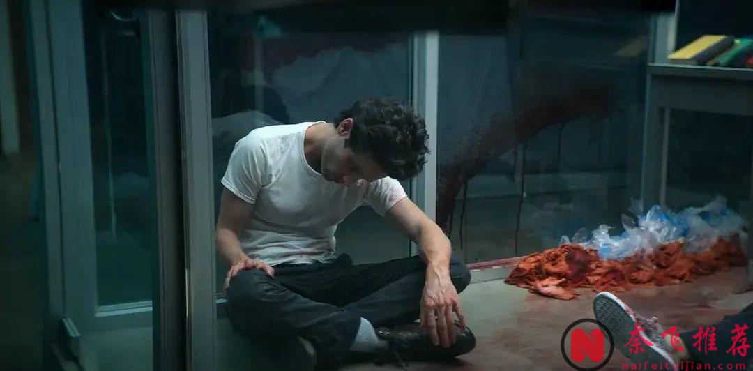 Netflix这部限制级爆款美剧《你/安眠书店》,男主扭曲的占有欲，简直比恐怖片还吓人！