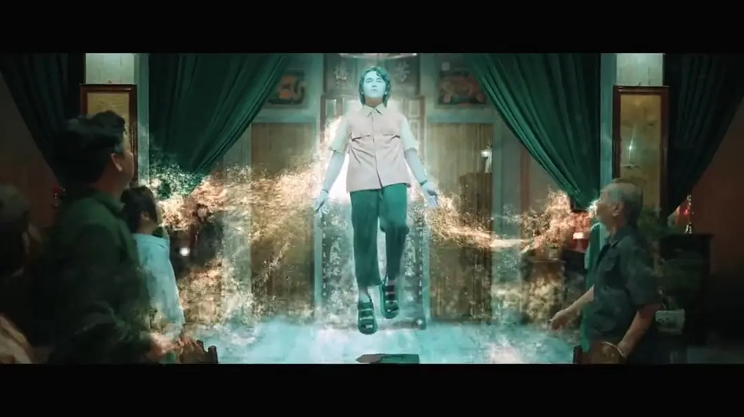 最新越南票房冠军恐怖片《祖屋/鬼才要回家》，恐怖喜剧笑出鹅叫