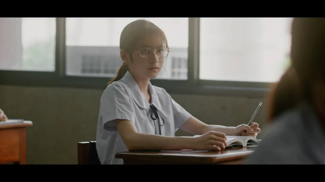 泰剧《咒中人》：削铅笔削到见血的女生，揭开一所名校里的邪教咒术