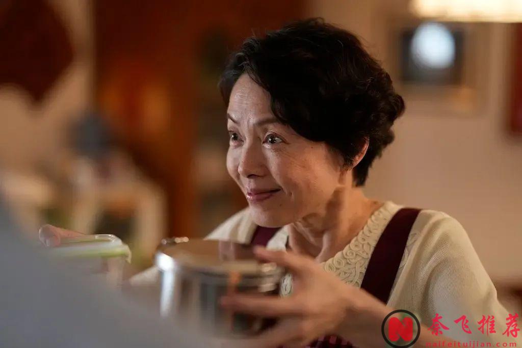 不愧是Netflix出品，这部新剧《童话故事下集》就像一面照妖镜，照出了婚姻的荒诞与温情