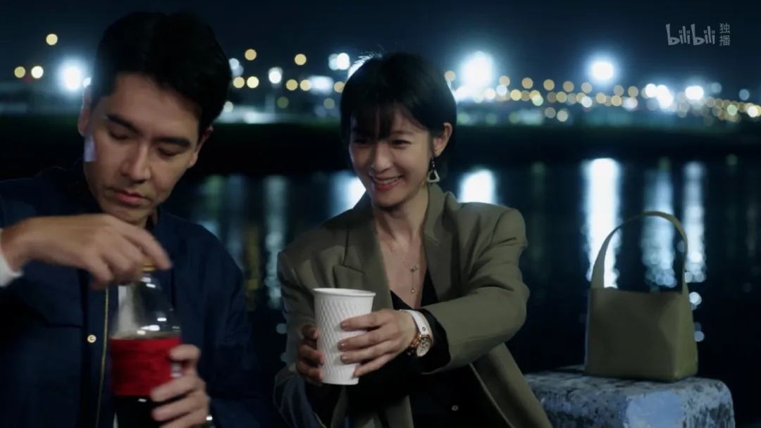 开局就船戏，这不新上的台剧《秘书俱乐部》，意外的好看，挺上头