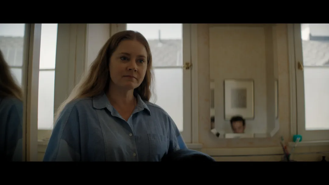 美國最新恐怖片《夜母》，爲了當好一個母親，她選擇變成一隻“狗”！