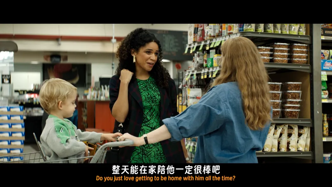 美國最新恐怖片《夜母》，爲了當好一個母親，她選擇變成一隻“狗”！