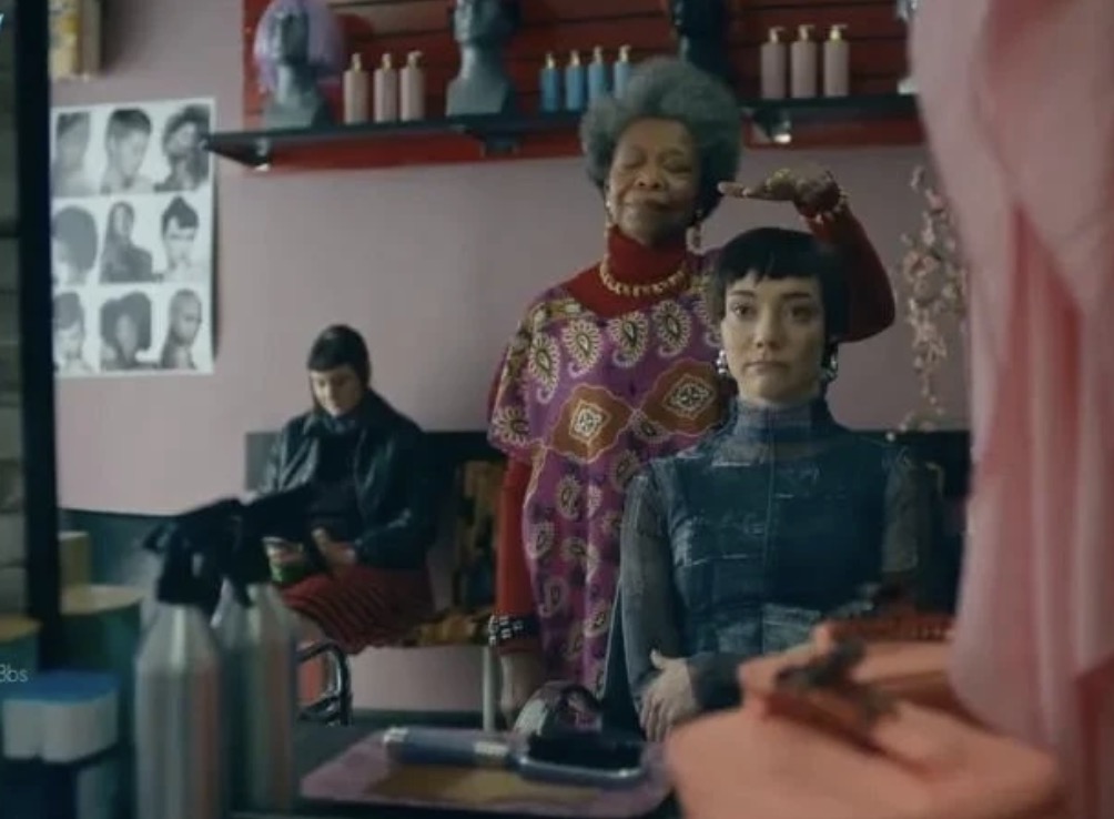 《珍的不一样第二季》这部英剧又出续集了，流媒体上线！尺度炸裂，又污又搞笑！