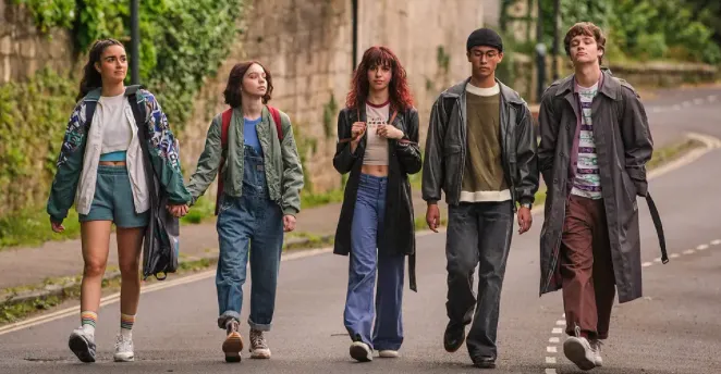 《好女孩的謀殺調查指南》最後一集飆到9.0，小狼女變身女偵探，即將登入Netflix