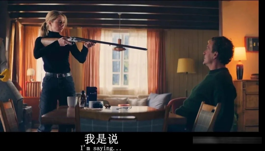 《致命之旅》Over Your Dead Body：夫妻荒野互杀，翻拍挪威原版的血浆喜剧