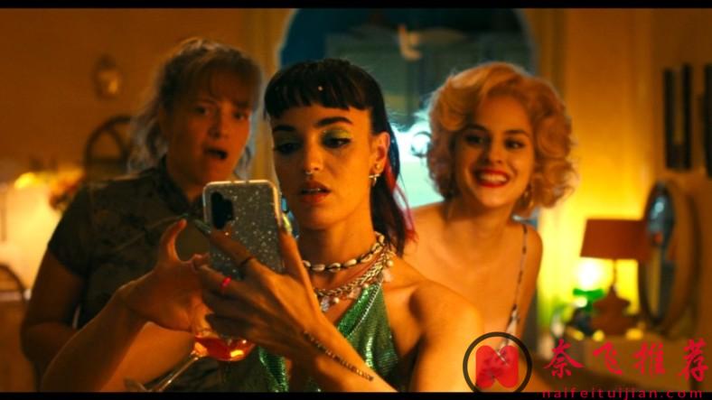 尺度引爭議，這戛納女性新作《陽臺上的女人們》終於來了！