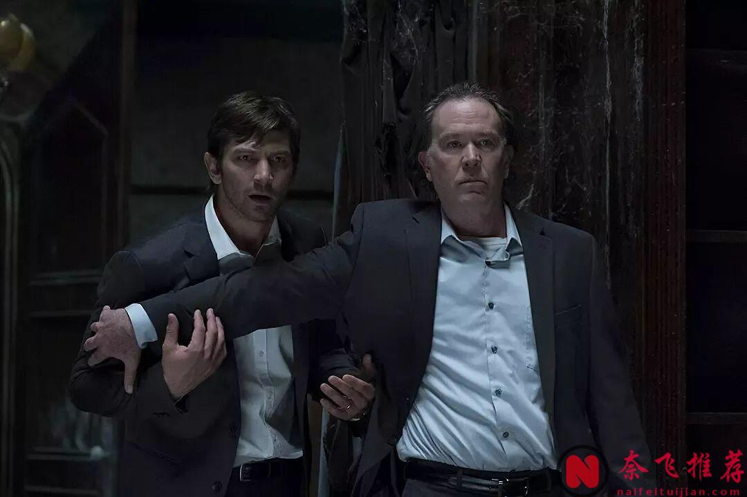 Netflix出品改編自“鬼屋”故事的祖師爺的高分恐怖劇集《鬼入侵/陰宅異事》，後勁太大了！