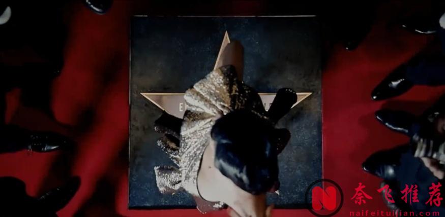 2024年度高分cult恐怖片《完美物質/懼裂/某種物質》圖解，沒想到竟是女導演的傑作！