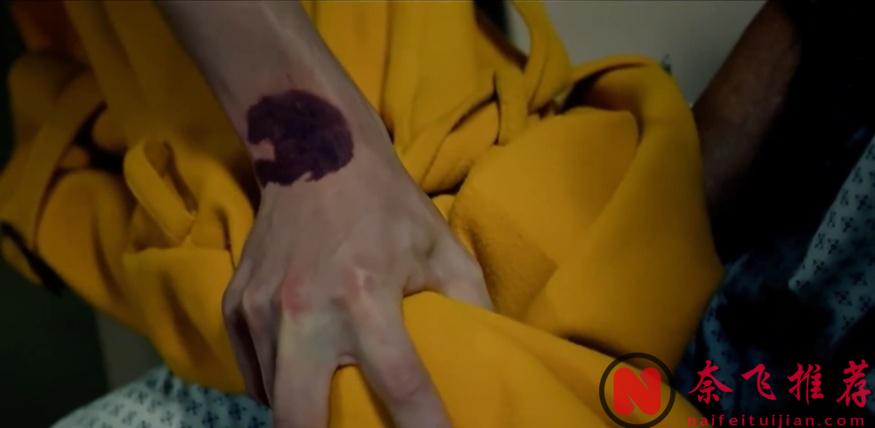 2024年度高分cult恐怖片《完美物質/懼裂/某種物質》圖解，沒想到竟是女導演的傑作！