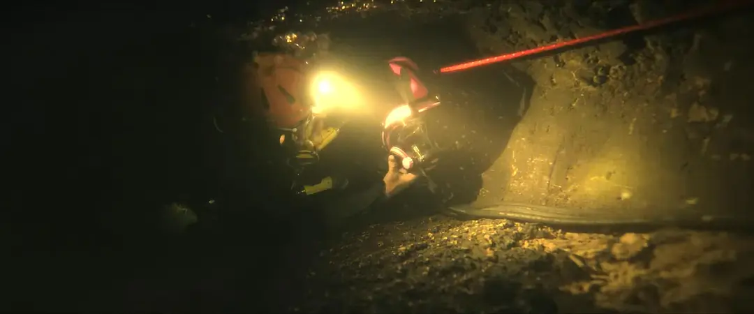 不敢想象這部驚悚救援電影《十三條命》居然改編自真實事件！