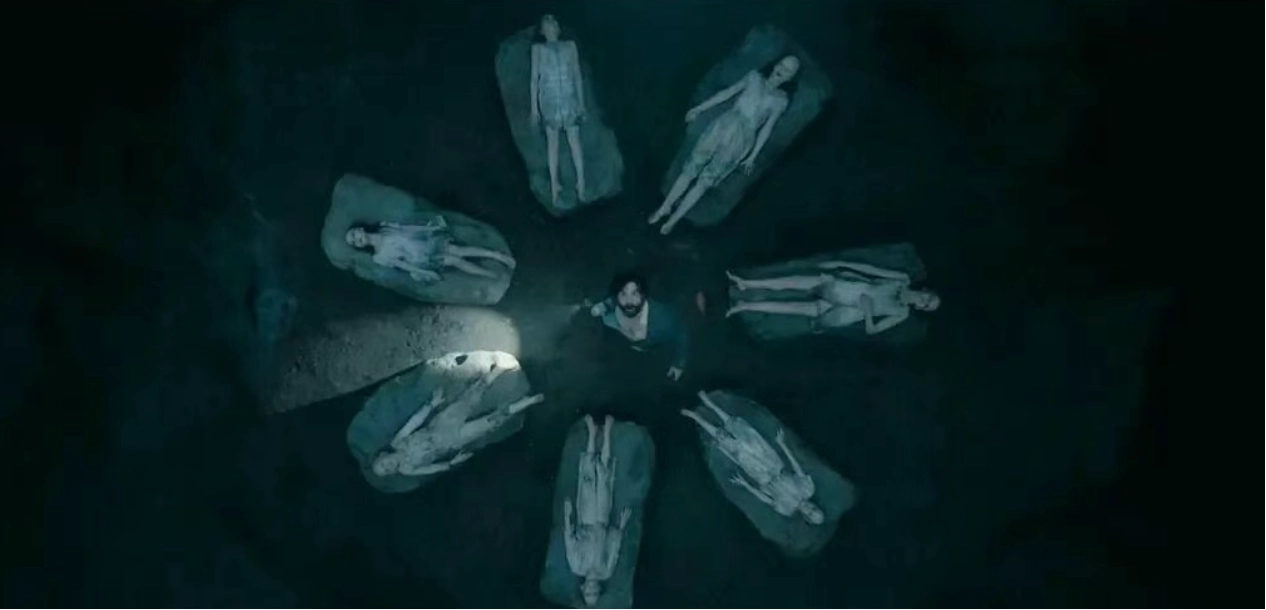 年度惊悚神剧《梦魇绝镇 第四季》回归，头皮发麻预警！