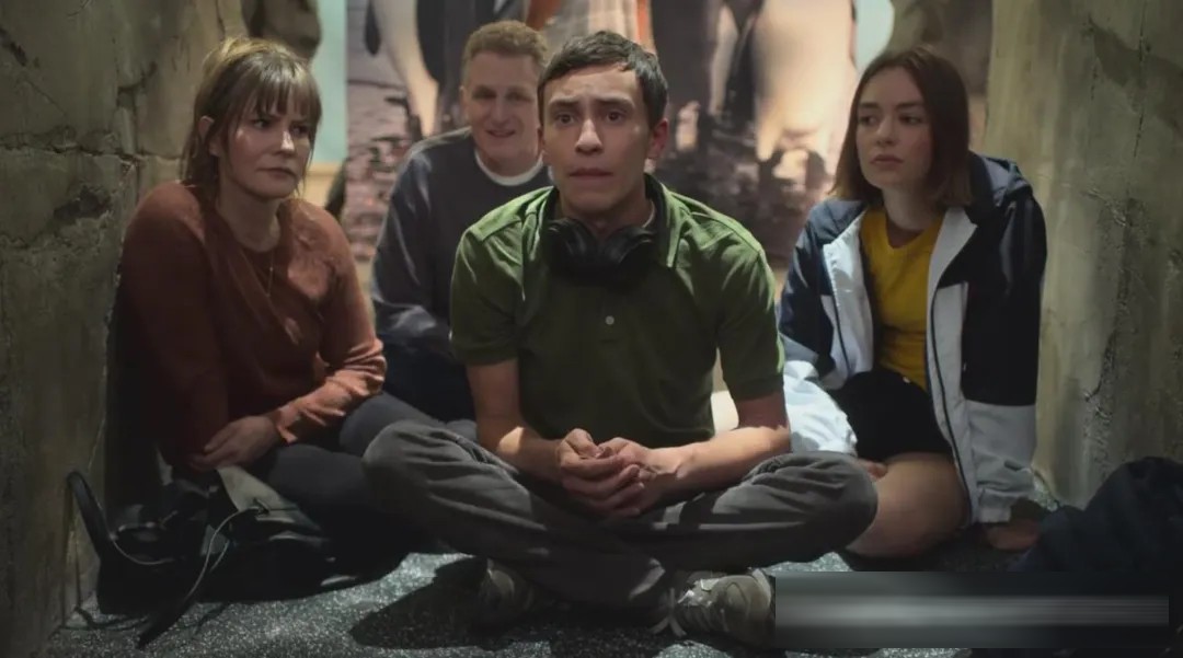 Netflix 三十部经典大尺度神剧盘点：从《纸牌屋》到《黑暗荣耀》
