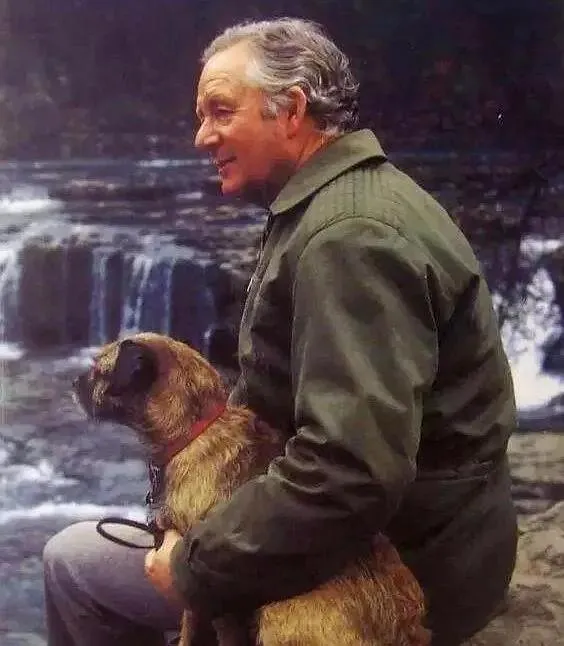 9.4分高分治愈系列英剧《万物生灵 第五季》如约与观众见面，曾创英电视台5年来最高收视纪录