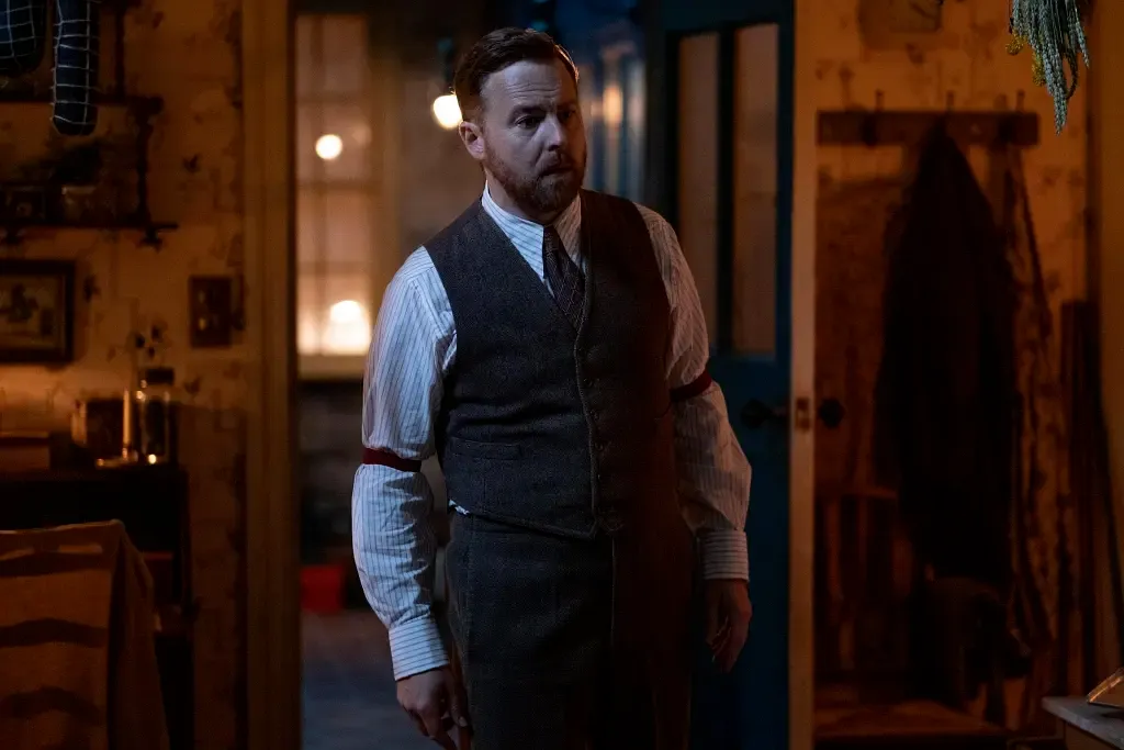 9.4分高分治愈系列英剧《万物生灵 第五季》如约与观众见面，曾创英电视台5年来最高收视纪录